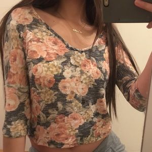 3/$30 Floral knit 3/4 sleeve